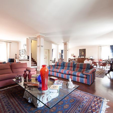 La Gare B&B Fiera Magenta Exteriör bild